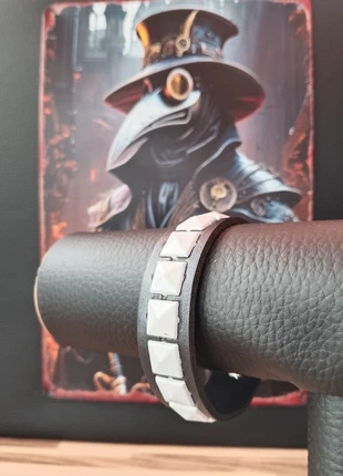 Bracelet Noir Et Blanc À Clous Pyramides, marca: Punk, estado: Nuevo sin etiquetas, 1,99 €, 2,79 € Protección al comprador incluida