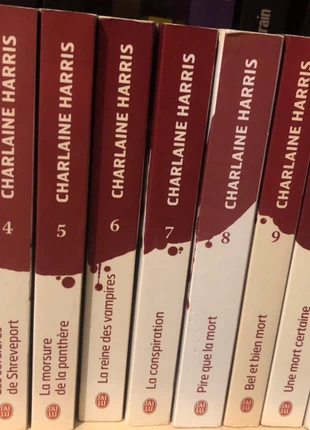 Collection livre série true blood vampires science fiction ado, état: Très bon état, 20,00 €, 21,70 € Protection acheteurs incluse