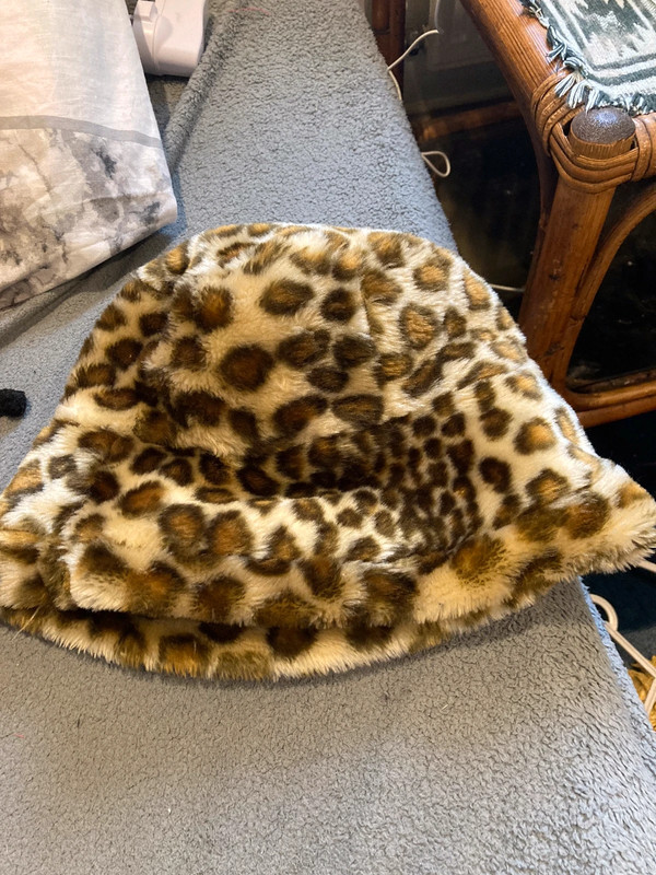Fury bucket hat (leopard print ) - Vinted