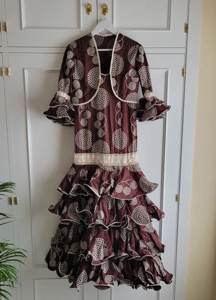 Traje de Flamenca con Chaqueta – Marca Anisa, marca: Anisa, estado: Muito bom, tamanho: M / 38 / 10, €45.00, €47.95 inclui Proteção do Comprador