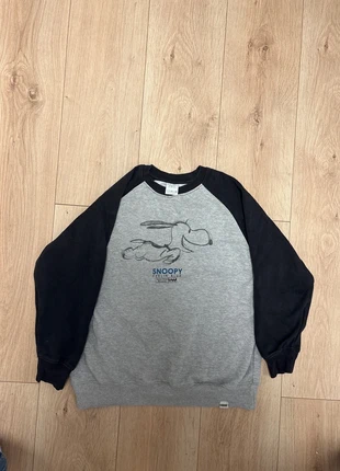 Pull Zara enfant 11-12 ans (152 cm) Snoopy gris et noir, marque: Zara, état: Très bon état, taille: 12 ans / 152 cm, 5,00 €, 5,95 € Protection acheteurs incluse
