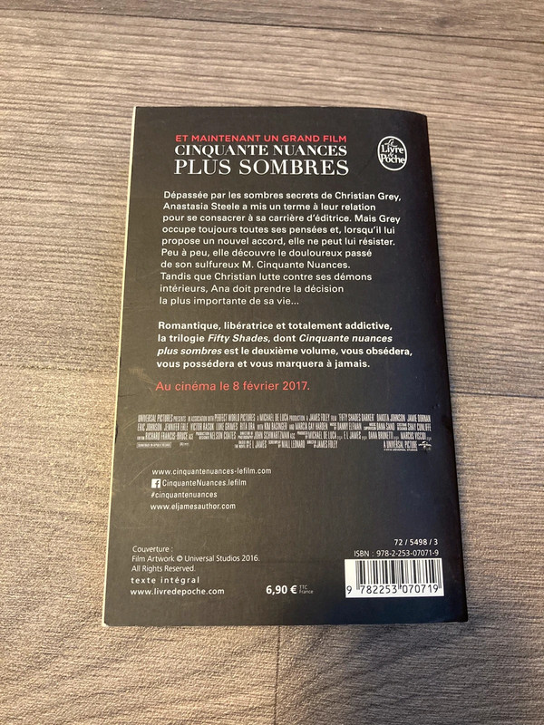 Cinquante nuances plus sombres - photo numéro 2