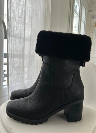 Bottines Cuir -mouton UGG, marque: UGG, état: Neuf avec étiquette, taille: 41, 110,00 €, 116,20 € Protection acheteurs incluse