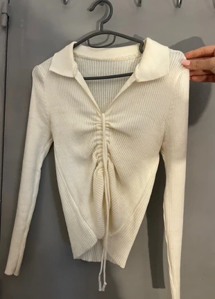 Haut blanc / crème, marke: Zara, zustand: Neu, größe: S / 36 / 8, 5,00 €, 5,95 € inklusive Vinted-Käuferschutz
