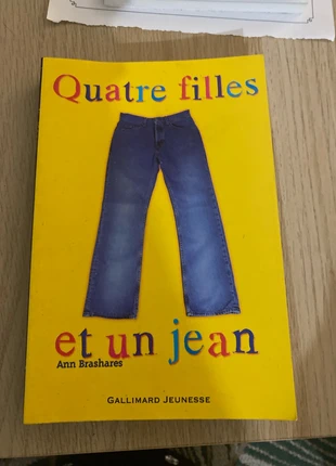 Quatre fille et un jean, état: Très bon état, 5,00 €, 5,95 € Protection acheteurs incluse