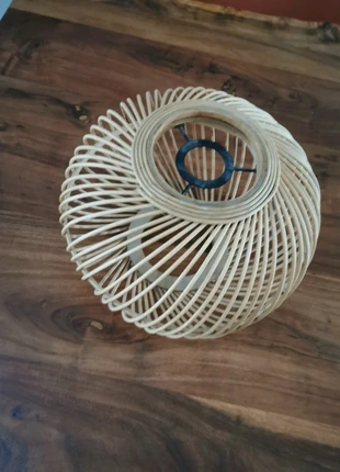 Leuke rieten lampenkap, marque: Jysk, état: Très bon état, 8,00 €, 9,10 € Protection acheteurs incluse