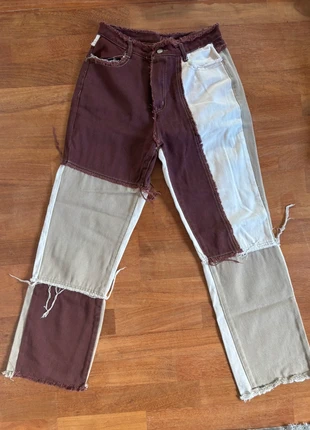 Jean bordeaux & beige, marca: Shein, estado: Muy bueno, tamaño: M / 38 / 10, 10,00 €, 11,20 € Protección al comprador incluida