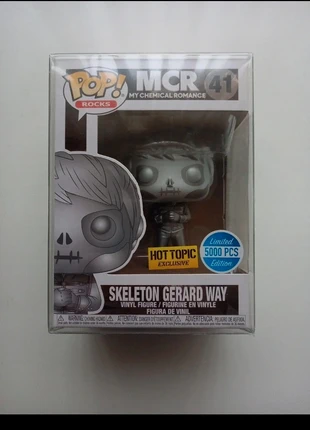 Funko skeleton gerard way MCR rocks, merk: Funko, staat: Nieuw zonder prijskaartje, maat: Prematuur, tot 44 cm, € 50,00, € 53,20 inclusief Kopersbescherming