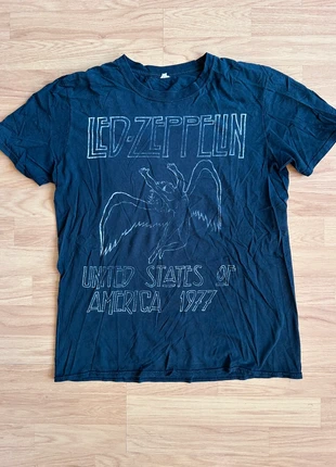 Led Zeppelin bandshirt, marque: merkloos, état: Bon état, taille: M, 8,00 €, 9,10 € Protection acheteurs incluse