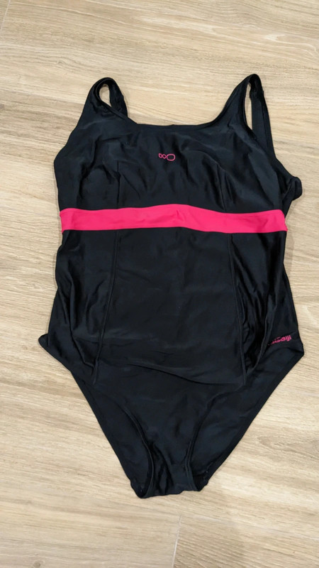 Bañador premamá Decathlon nabaiji 1