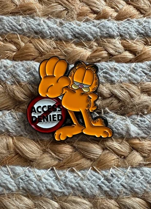 Pins Garfield Acces Denied 😼, brand: Garfield, condition: Very good, €4.00, €4.90 includes Buyer Protection Pro