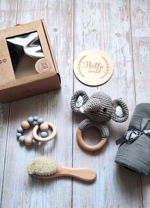 Coffret cadeau naissance garçon, merk: Hochet, staat: Nieuw met prijskaartje, maat: Pasgeborene, 44 cm, € 25,00, € 26,95 inclusief Kopersbescherming