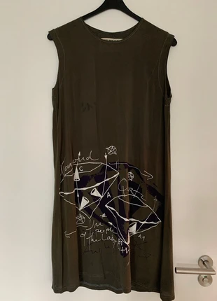 Y2K boxy fit silk army green The People of the Labyrinths dress, marca: The people of the labyrinths, estado: Muito bom, tamanho: S / 36 / 8, €45.00, €47.95 inclui Proteção do Comprador