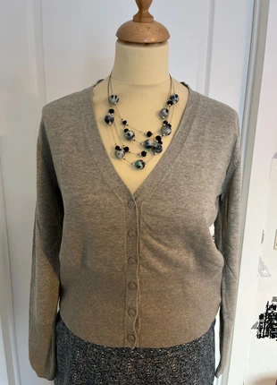 Grijs gilet Libelle / Femmes - medium - nieuw, merk: Libelle, staat: Nieuw zonder prijskaartje, maat: M / 38 / 10, € 8,00, € 9,10 inclusief Kopersbescherming