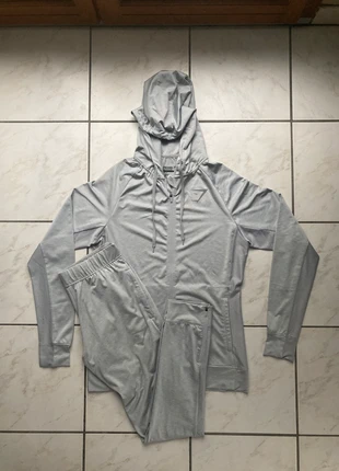 Ensemble veste zip / jogging Gymshark taille S couleur gris, marque: Gymshark, état: Très bon état, taille: S, 30,00 €, 32,20 € Protection acheteurs (Pro) incluse