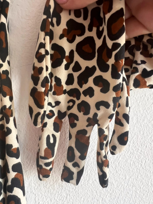 Justitie toenemen Taille tijgerprint jurk met handschoenen S - Vinted