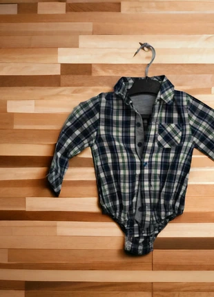 Camisa xadrez 9-12 meses, merk: C&A, staat: Heel goed, maat: 9-12 maanden / 74 cm, € 2,20, € 3,01 inclusief Kopersbescherming
