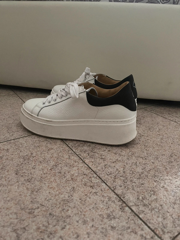 Lemarè sneakers 2025