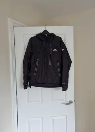 Mountain Equipment Alpamayo Women's Jacket, brand: Mountain Equipment, condition: Very good, size: S / 8, £200.00, £210.70 includes Buyer Protection