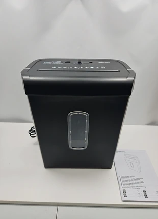 Amazon shredder, brand: Amazon, condition: Very good, £10.00, £11.20 includes Buyer Protection