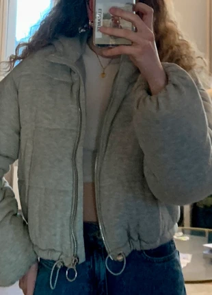 Doudoune gris clair crop top bershka, brand: Bershka, condition: Good, size: S / 36 / 8, €8.00, €9.10 includes Buyer Protection