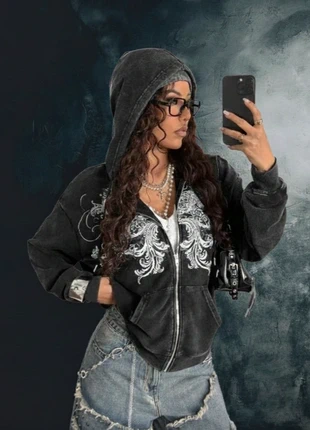 Sweat à capuche à motifs streetwear goth/y2k, marque: Vintage Dressing, état: Très bon état, taille: M / 38 / 10, 37,99 €, 40,59 € Protection acheteurs incluse