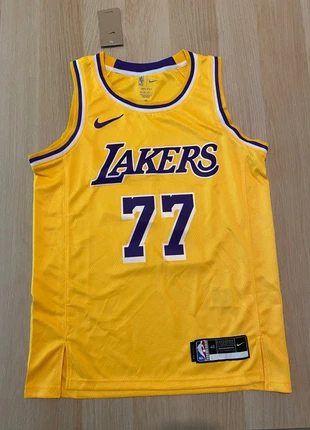 Maillot Los Angeles Lakers Nike NBA – Jaune Gold – Neuf avec étiquette Taille S, marke: NBA, zustand: Sehr gut, größe: S, 29,00 €, 31,15 € inklusive Vinted-Käuferschutz