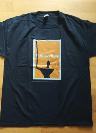 Maglietta Trainspotting MAI Usata, colore nero, marque: Fruit of the Loom, état: Neuf sans étiquette, taille: L, 14,00 €, 15,40 € Protection acheteurs incluse