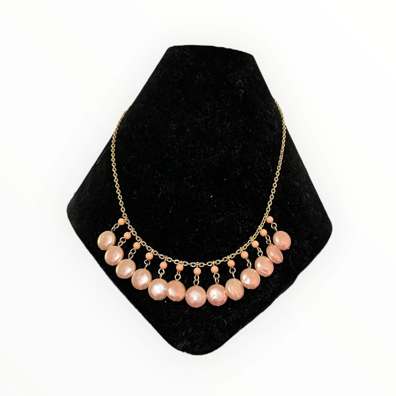 Fresh water pearl necklace circa 1950s 3