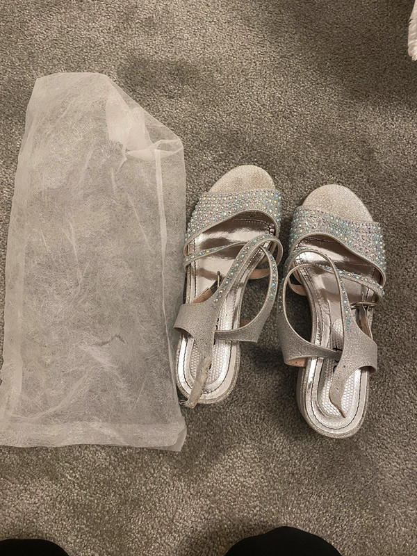 Silver sandals sales size 13