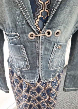Veste jeans attache crochet marque artigli, merk: Artigli, staat: Nieuw zonder prijskaartje, maat: M / 38 / 10, € 15,00, € 16,45 inclusief Kopersbescherming