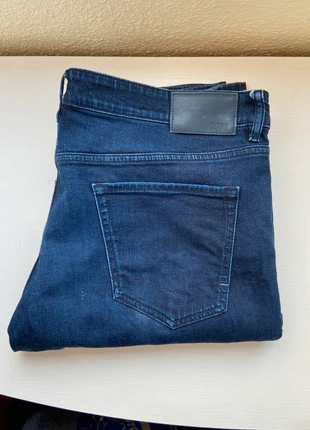 Pantalon Hugo Boss, merk: Hugo Boss, staat: Heel goed, maat: W40 | FR 50, € 16,00, € 17,50 inclusief Kopersbescherming