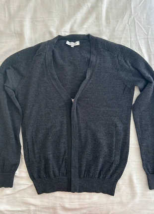 Gilet laine Sandro, marque: Sandro, état: Très bon état, taille: M, 16,00 €, 17,50 € Protection acheteurs incluse