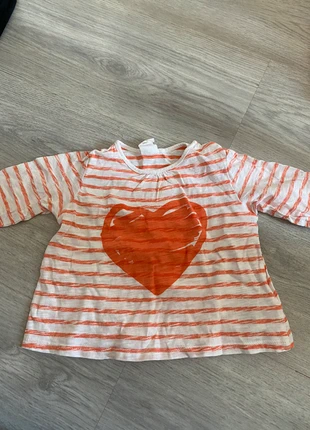 Shirtje meisjes met , merk: H&M, staat: Goed, maat: 6-9 maanden / 68 cm, € 4,00, € 4,90 inclusief Kopersbescherming