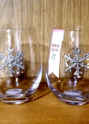 Lot de 2 magnifiques verres de Noël : décorés d'un flocon de neige argenté et scintillant, marke: B&M, zustand: Neu, 10,00 €, 11,20 € inklusive Vinted-Käuferschutz