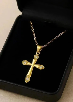 Chaine pendentif Croix dorée scintillante – Élégance & Foi (15), marke: Croix, zustand: Neu, mit Etikett, 14,00 €, 15,40 € inklusive Vinted-Käuferschutz