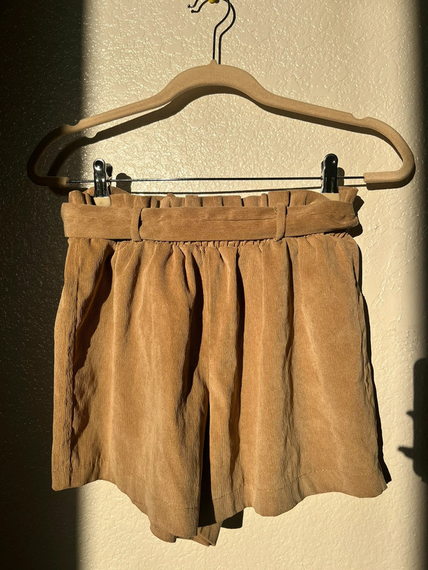 Must have brown shorts 3