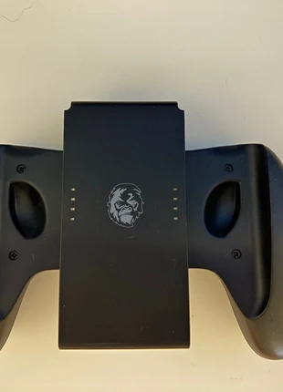 Nintendo Switch Controller Halterung, merk: NO LABEL, staat: Heel goed, € 2,50, € 3,33 inclusief Kopersbescherming