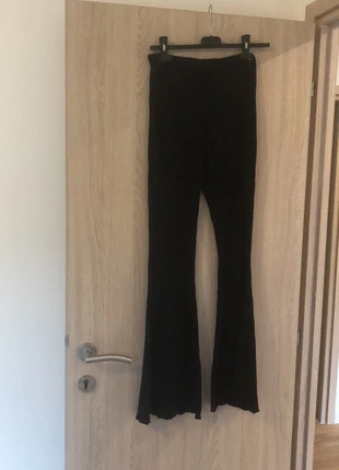 Pantalon patte d’eph , marque: Don't Call Me Jennyfer, état: Très bon état, taille: S / 36 / 8, 5,00 €, 5,95 € Protection acheteurs incluse