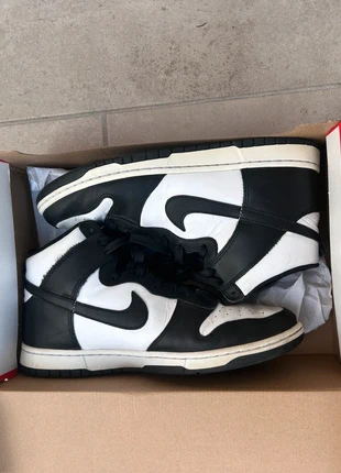Nike dunk high retro, marca: Nike, estado: Muito bom, tamanho: 45, €35.00, €37.45 inclui Proteção do Comprador