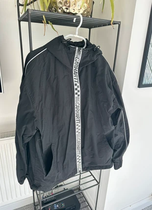 Carbarrt reflective trim black windbreaker size M, brand: Carhartt, condition: Good, size: M, £30.00, £32.20 includes Buyer Protection
