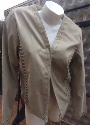 Damenjacke beige Frühling Kunstleder 38 / M Jacke Frauenjacke vintage , marque: Vintage Boutique, état: Très bon état, taille: M / 38 / 10, 25,00 €, 26,95 € Protection acheteurs incluse