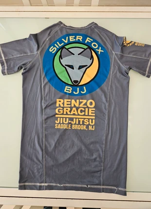 Rashguard Bjj Sliver Fox / Renzo Gracie Manto, brand: Manto, condizioni: Ottime, taglia: L, €29.90, €32.10 include la Protezione acquisti