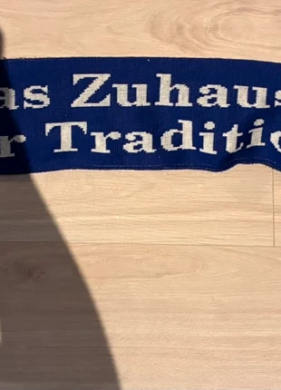 Schalke Schal, merk: FC Schalke 04, staat: Goed, € 7,00, € 8,05 inclusief Kopersbescherming