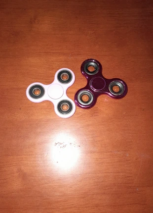 Hand spinner , marque: Spinner, état: Bon état, 2,00 €, 2,80 € Protection acheteurs incluse