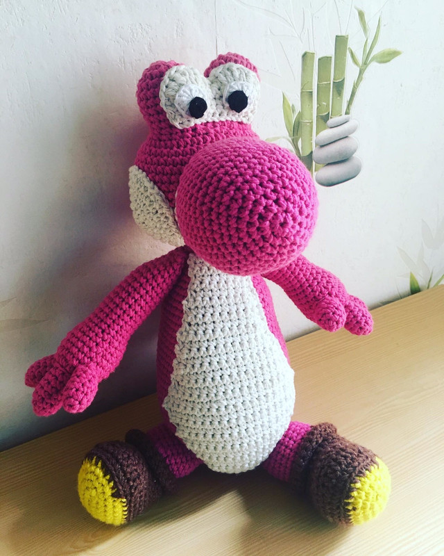 Yoshi discount rosa peluche