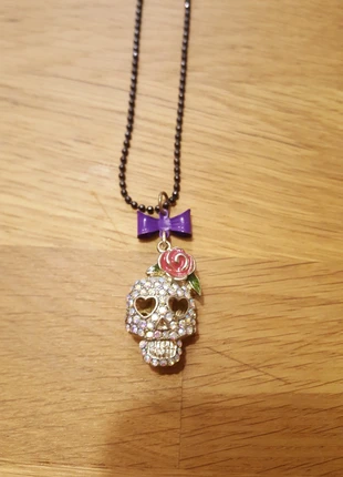 Collier tête de mort  strass girly , brand: Betsey Johnson, condition: Very good, €4.00, €4.90 includes Buyer Protection
