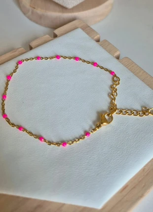 Bracelet style gigi dorée en acier inoxydable perles rose vif, marca: Gigi, estado: Muito bom, €8.00, €9.10 inclui Proteção do Comprador