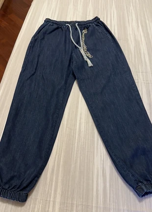 Youth jeans donna con catena, merk: Youth, staat: Heel goed, maat: S / 36 / 8, € 7,00, € 8,05 inclusief Kopersbescherming