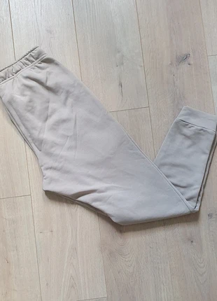 Nike jogging unisexe | Taille S | Couleur beige | Très bon état | VT073, marke: Nike, zustand: Sehr gut, größe: S / 36 / 8, 11,95 €, 13,25 € inklusive Vinted-Käuferschutz